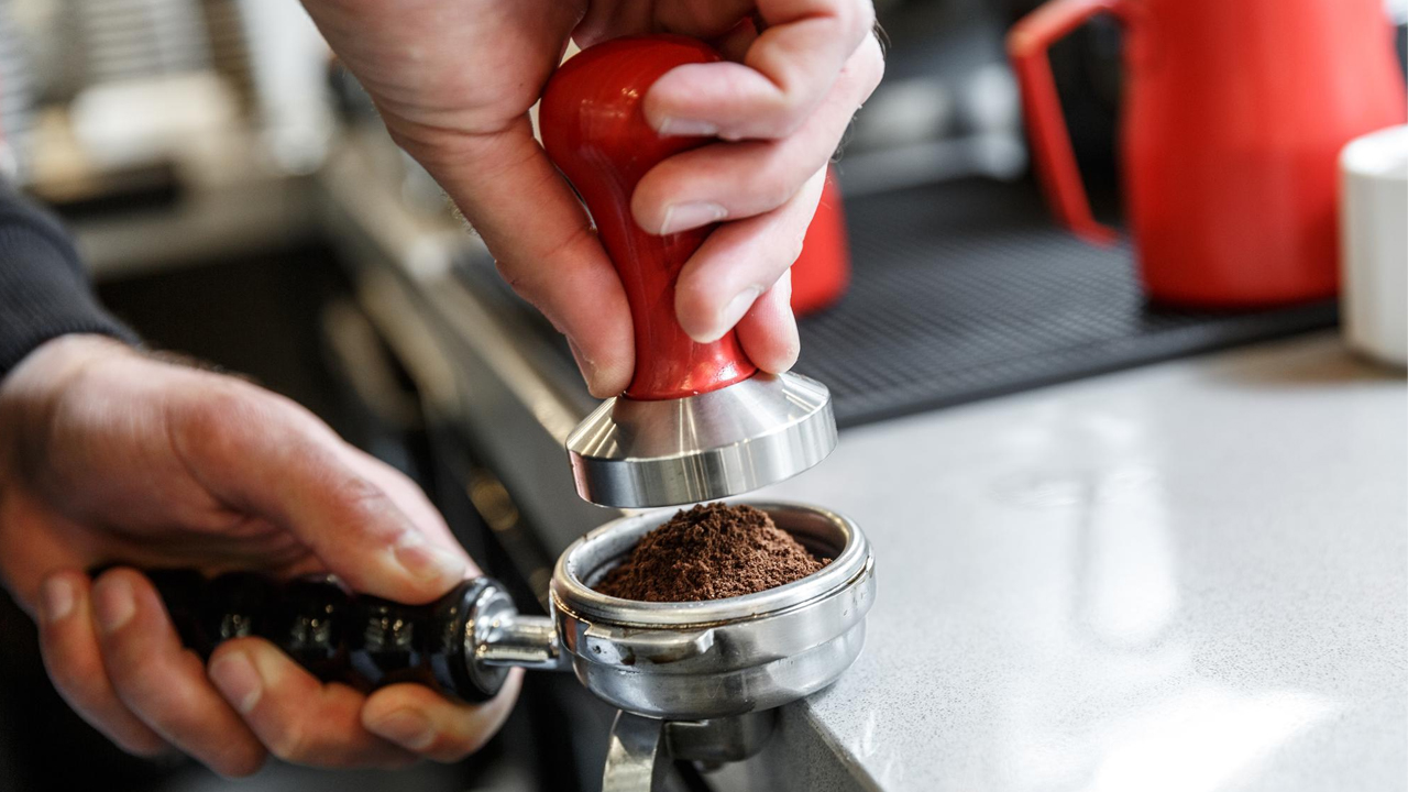 Espresso Kaffee richtig tampen
